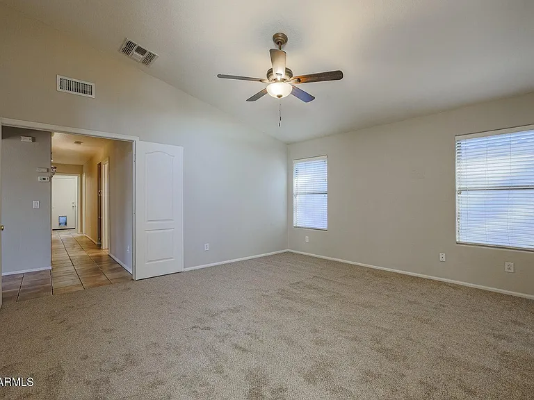 10269 W Patrick Ln — Photo 15