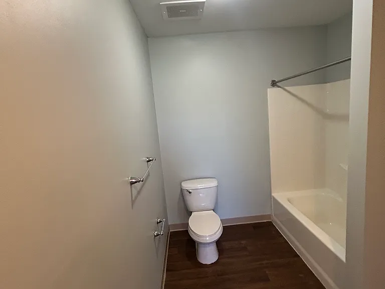 40 Ferry St — Photo 8