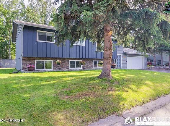 2nd image of 4461 Stanford Dr