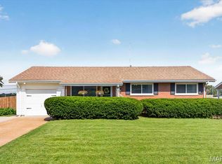 10120 Mullally Dr, Saint Louis, MO 63123
