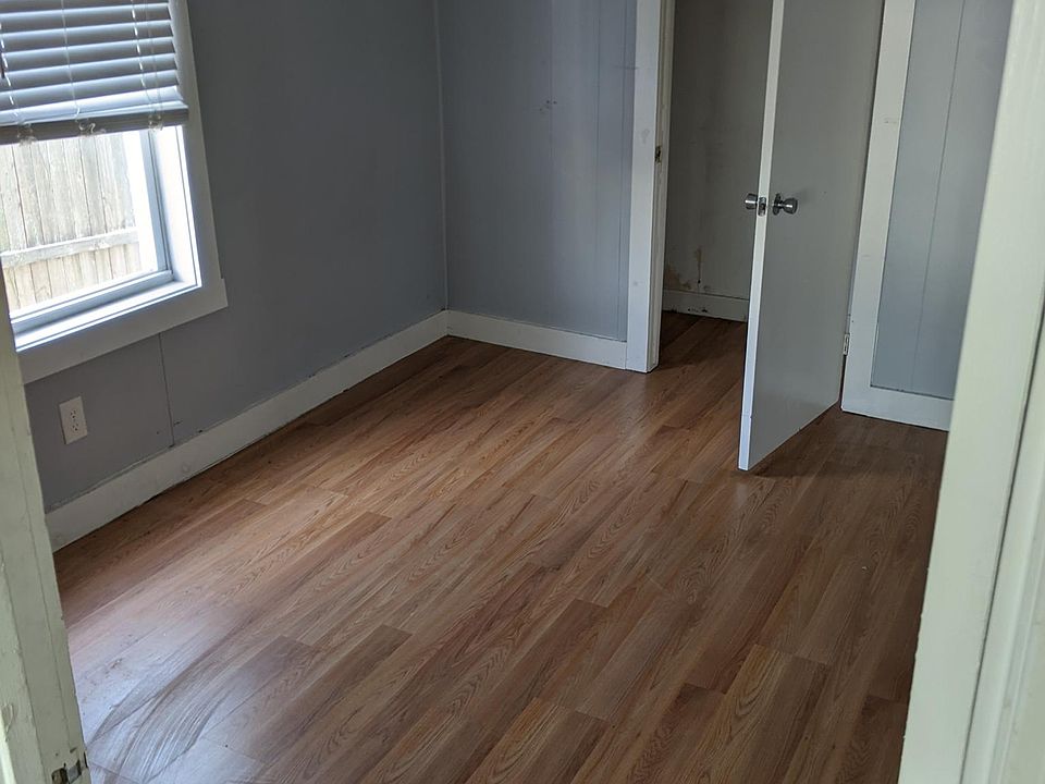 2nd image of 389 Alden St #1E