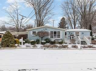 2 Cypress Blvd, Madison, OH 44057