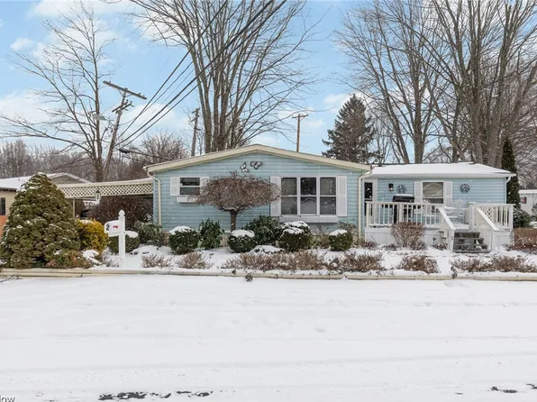 2 Cypress Blvd, Madison, OH 44057