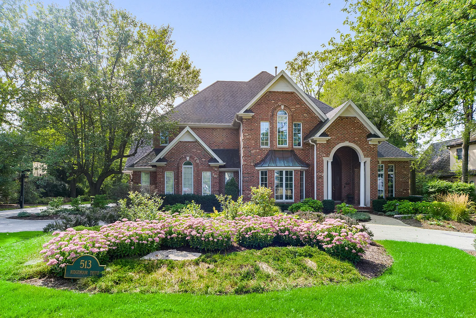 513 Ridgemoor Dr photo 1