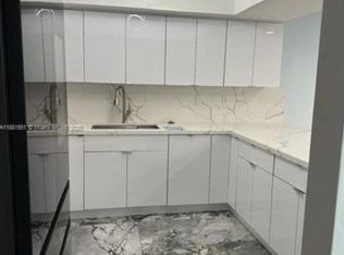 6905 W 2nd Way, Hialeah, FL 33014