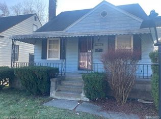 15880 Fairmount Dr, Detroit, MI 48205