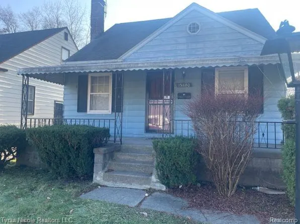 15880 Fairmount Dr, Detroit, MI 48205