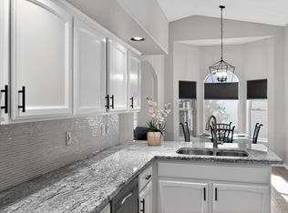 1231 E Thatcher Blvd, Chandler, AZ 85225
