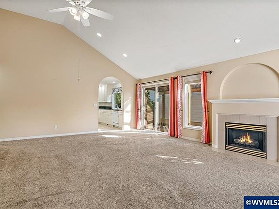 4th image of 4840 8th St SE