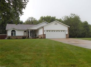 4196 Hawaii Ave, Barberton, OH 44203