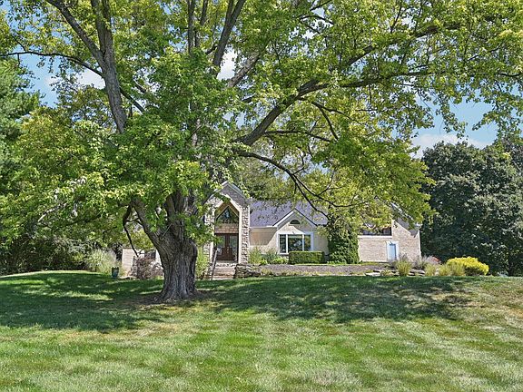 5th image of 10669 Riverside Dr