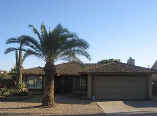 2945 E Garnet Cir, Mesa, AZ 85204