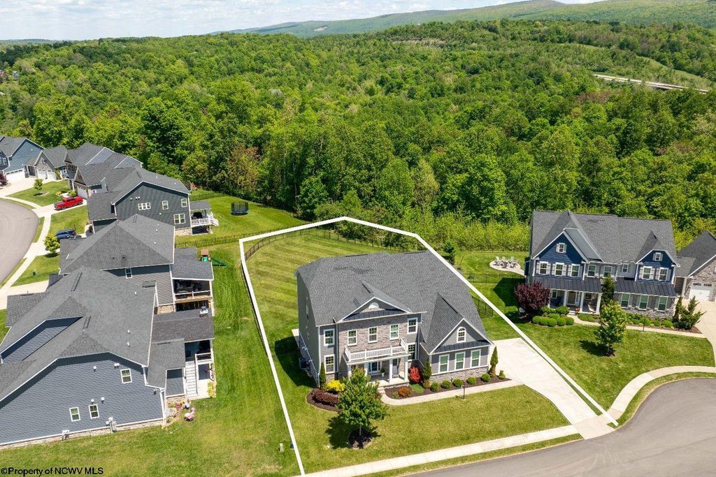 153 Blue Sage Ct, Morgantown, WV - View 2