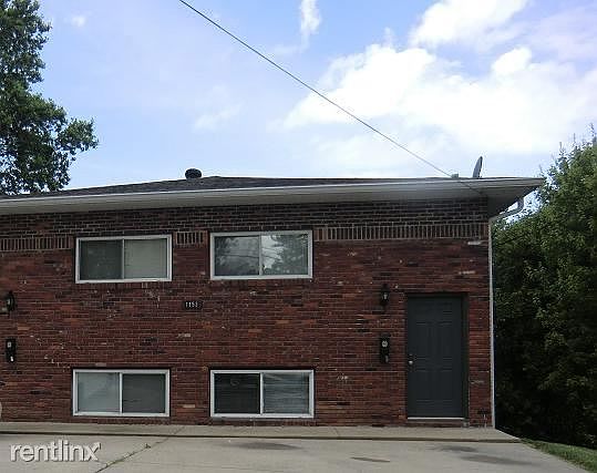 Williams 1153 B, Outside Front (3)