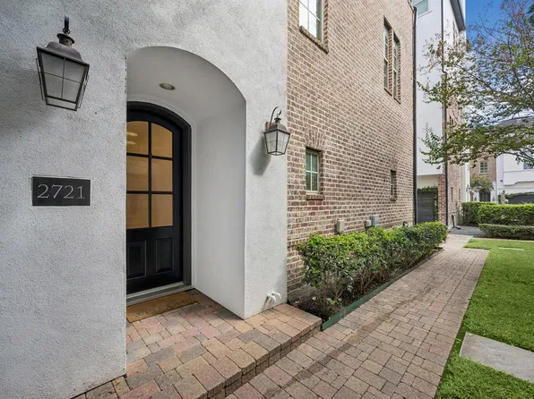 2721 Cohn St, Houston, TX 77007