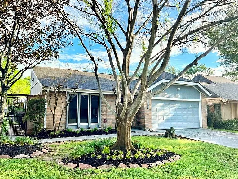 11954 Brook Meadows Ln — Photo 3