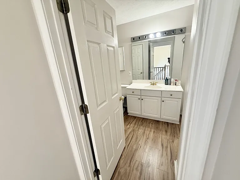 Full Bath 2 - 2nd Floor