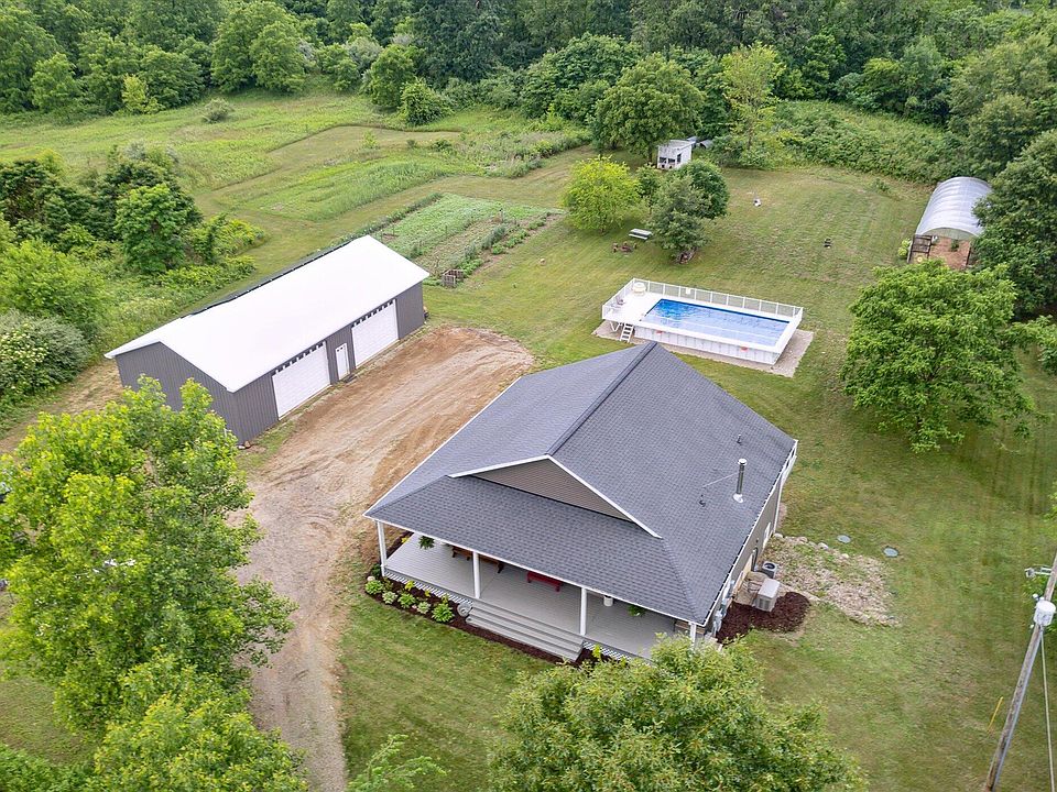 2nd image of 10744 Dew Rd