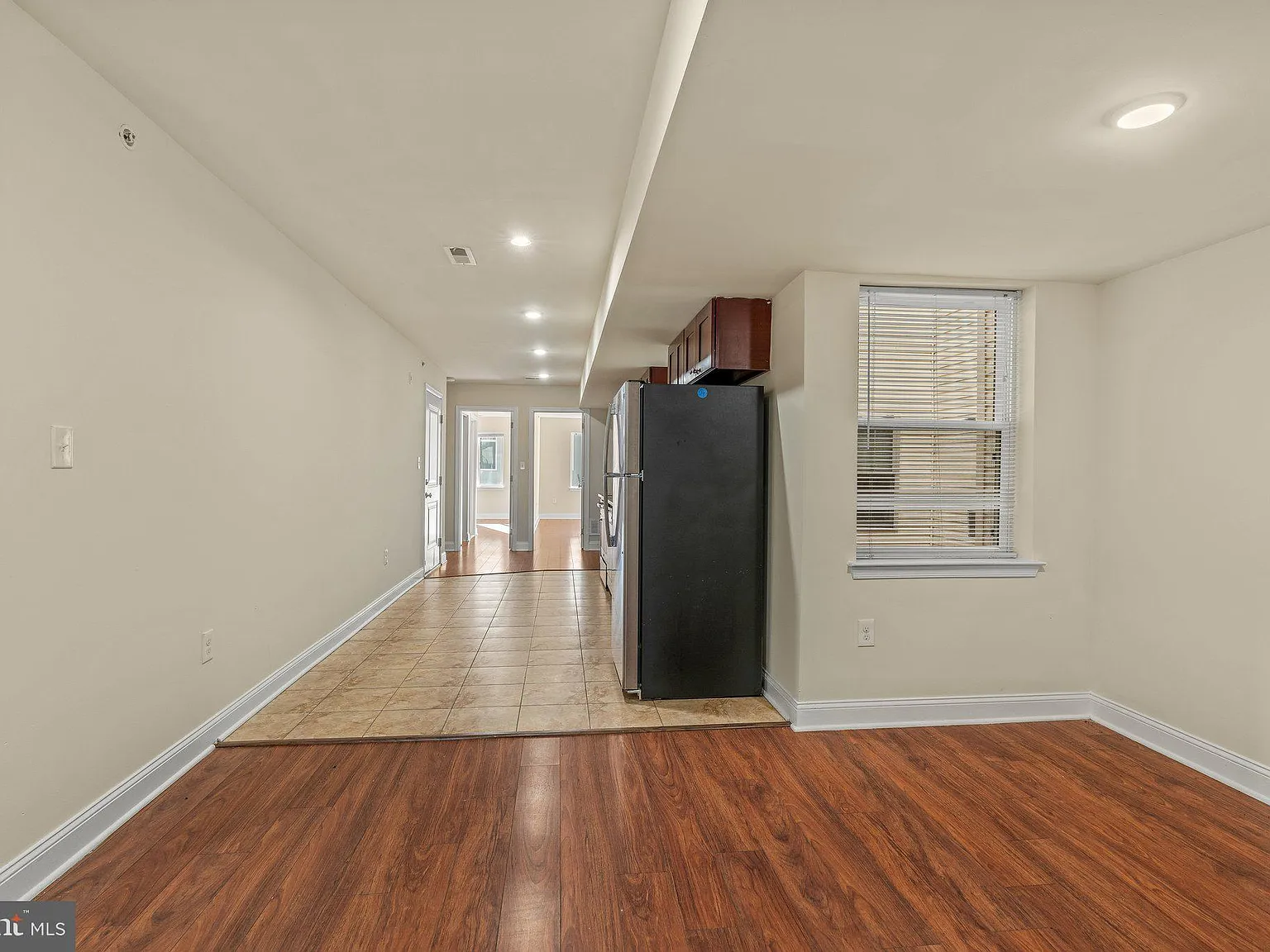 3 bed, 1200 sqft, $1,800 — Photo 4