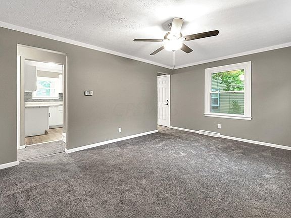3rd image of 2570 Renwood Pl