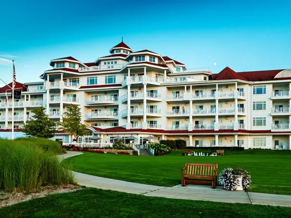 3600 Village Harbor Dr #57, Petoskey, MI 49770