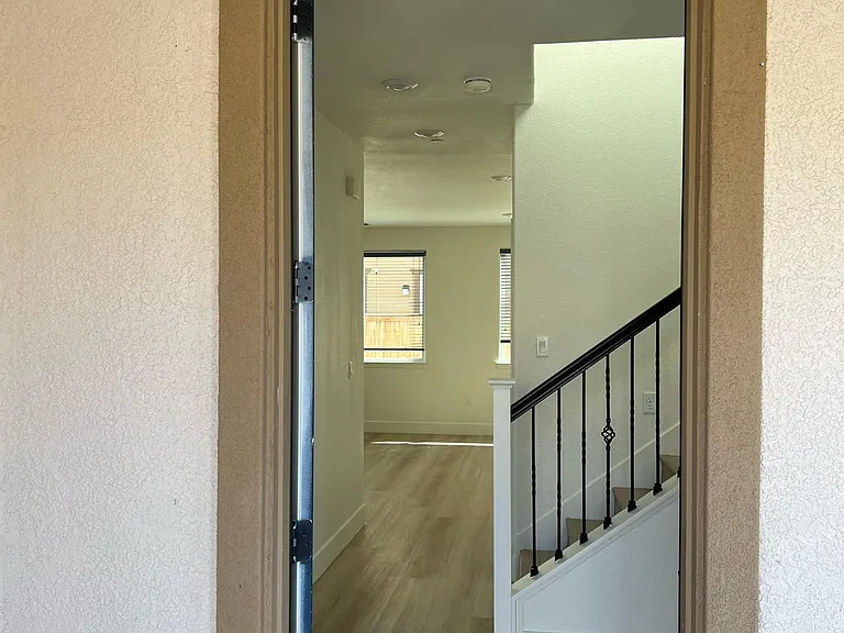 3554 Nuestra Ave — Photo 19