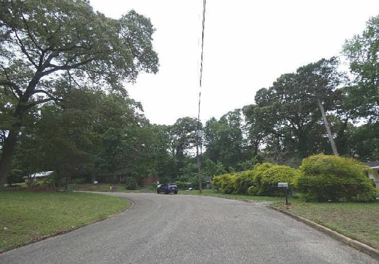 2nd image of 3506 S Georgetown Dr