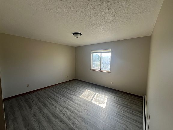 3rd image of 380 Oxford Ct #1
