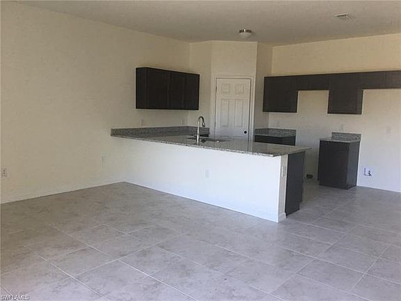4th image of 4116/4118 SW 7th Pl