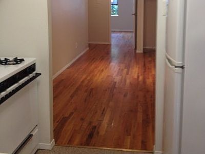 5th image of 302 E 104th St APT 1S