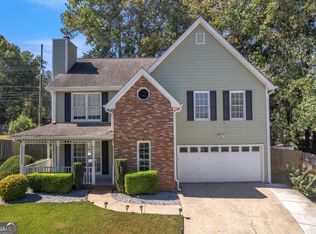 870 Meadowsong Cir, Lawrenceville, GA 30043