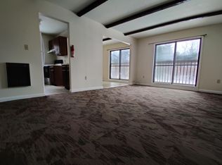 12 Baker St APT 1-4, Essex Junction, VT 05452