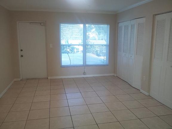 3rd image of 4533 Overlook Dr NE APT C