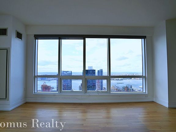 5th image of 350 W 42nd St APT 60H