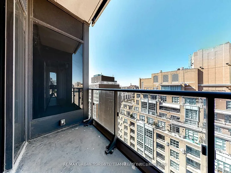 435 Richmond St W #Penthouse 103 — Photo 13