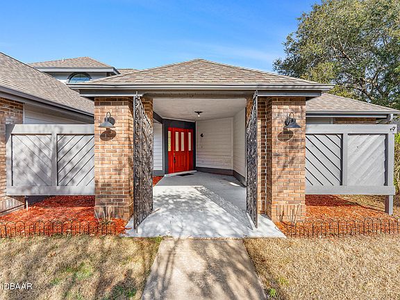 2nd image of 3 Forest View Way
