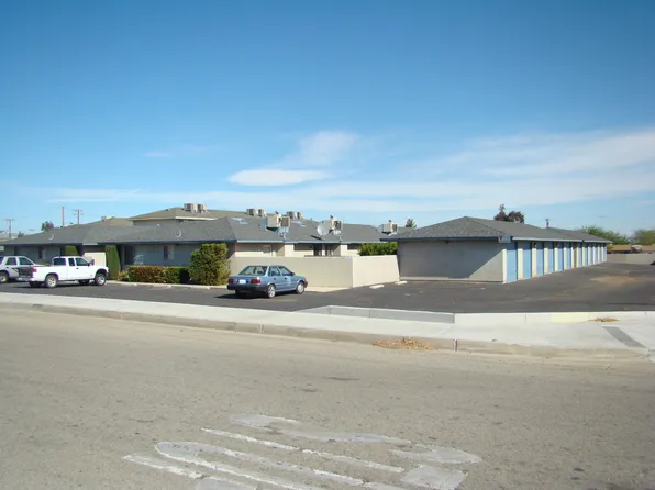 15682 Bear Valley Rd