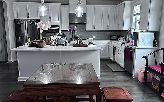 Bring Moden Kitchen