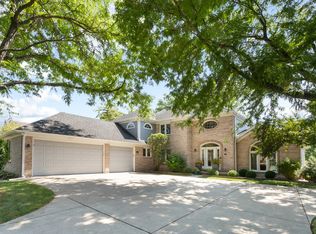 703 Galway Dr, Prospect Heights, IL