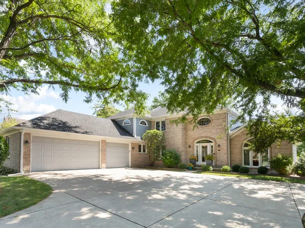 703 Galway Dr, Prospect Heights, IL 60070