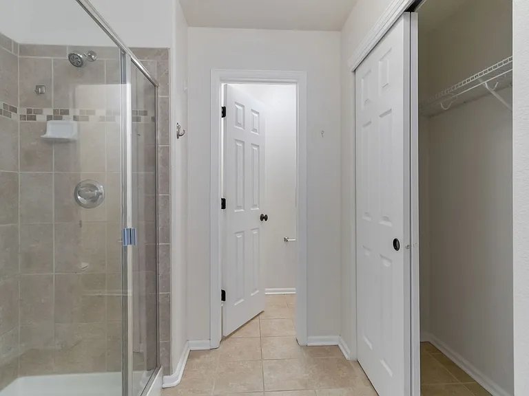 727 Crooked Y Point — Photo 11