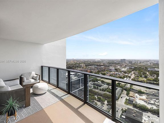 3rd image of 1600 NE 1st Ave #3111