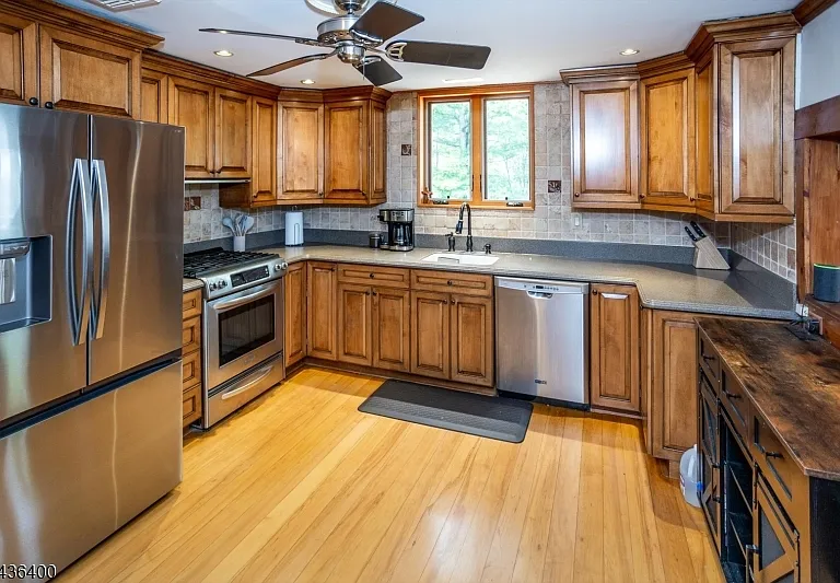 1020 Green Pond Rd — Photo 14