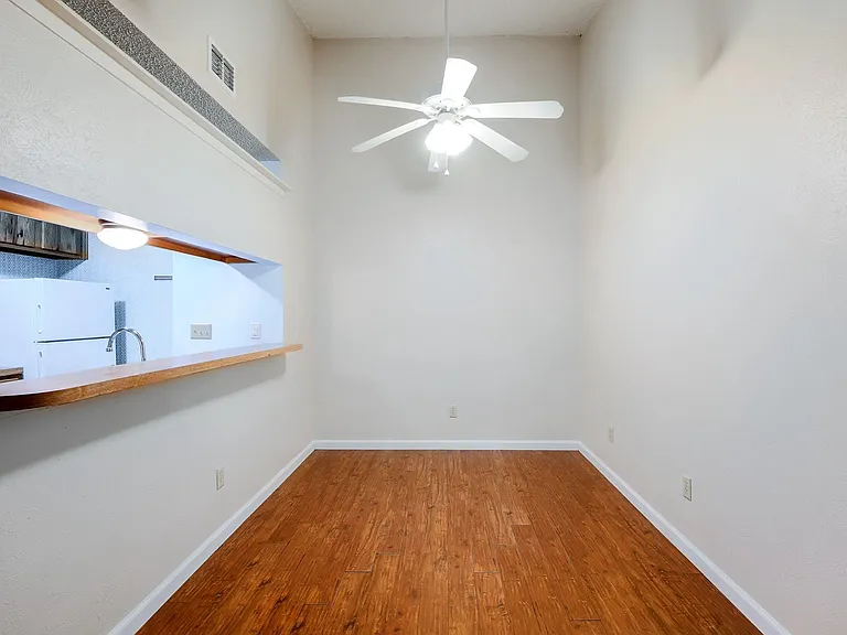4407 Limewood Ct #B — Photo 15