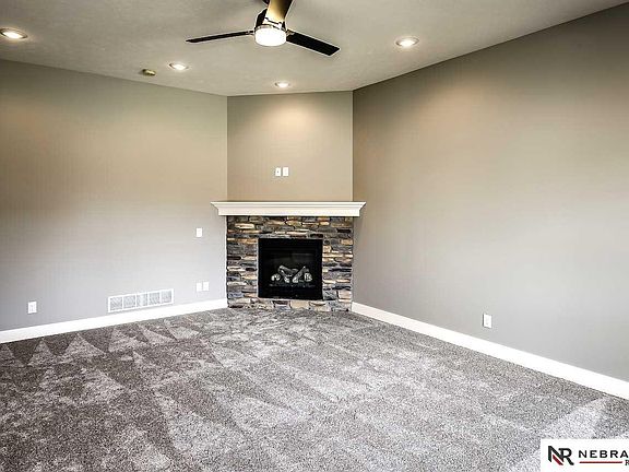 3rd image of 5715 N 159th St