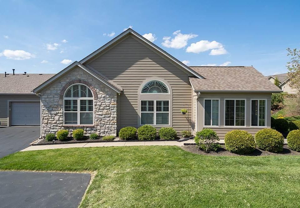 1st image of 9076 Royal Oak Ln