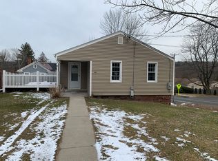 54 Elm St, Tariffville, CT 06081