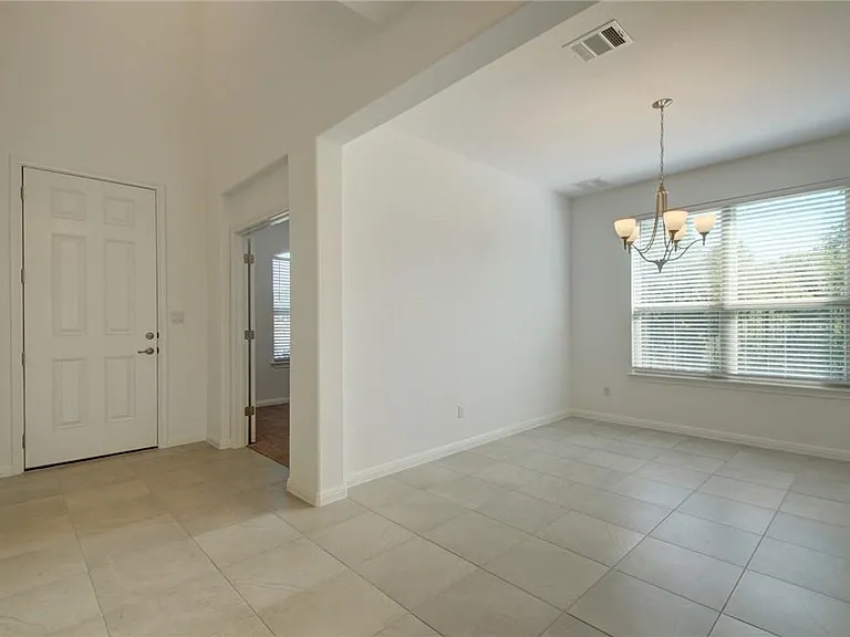 113 Meadow Wood Cv — Photo 10