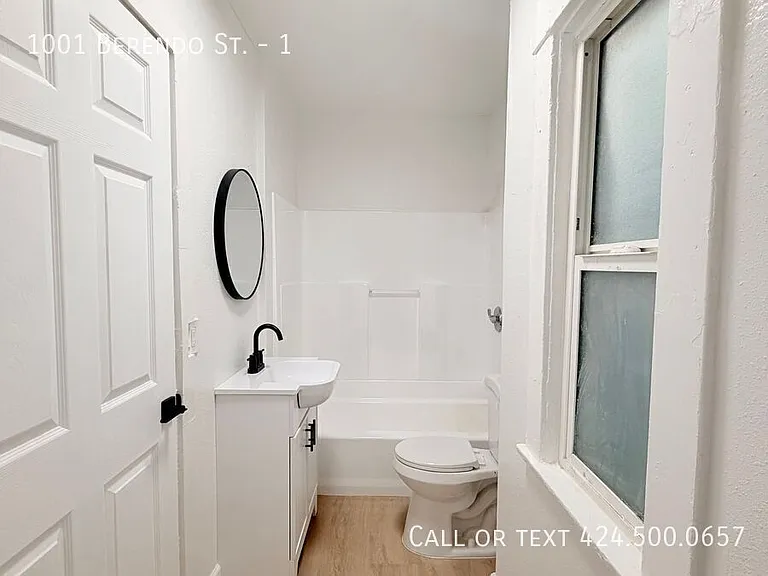 1001 N Berendo St #1 — Photo 12