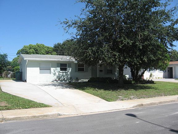 3rd image of 579 Ironwood Dr